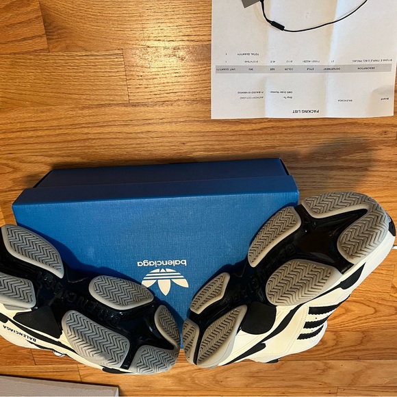 BALENCIAGA adidas collaboration sneaker - Picture 4 of 9